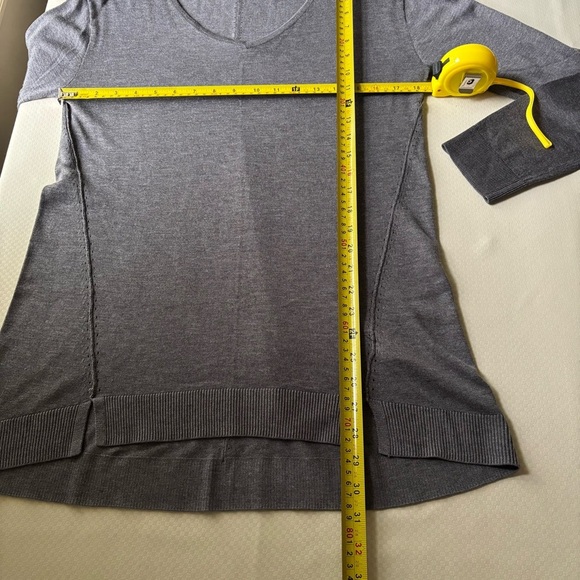 H&M Women’s Sweater Lightweight - Picture 6 of 7